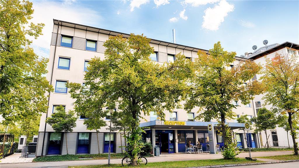 B&B Hotel Muenchen-Garching Garching bei Muenchen Exterior photo